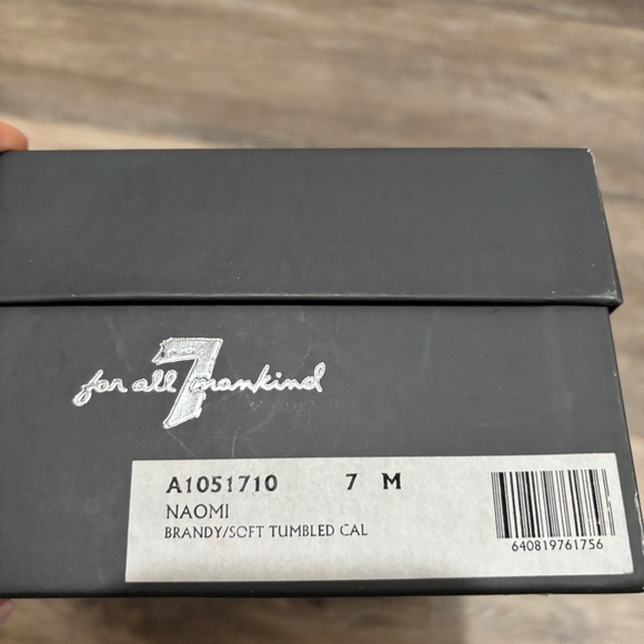 7 FOR ALL MANKIND NAOMI LEATHER PLATFORM SANDLE - Picture 4 of 15